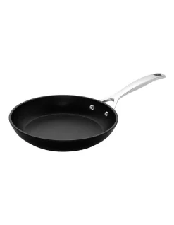 Le Creuset TNS 20cm Omelette Pan