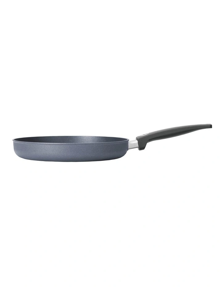 Woll Diamond Lite Fixed Handle Conventional Frypan 28cm Woll Diamond Lite Fixed Handle Conventional Frypan 28cm -ALL CLAD Shop unnamed file 1158