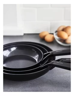 GreenPan SmartShape 24cm Frypan Black -ALL CLAD Shop unnamed file 1324