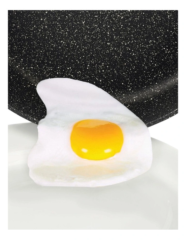 Zyliss Ultimate Forged Frying Pan 20cm In Black - Image 3