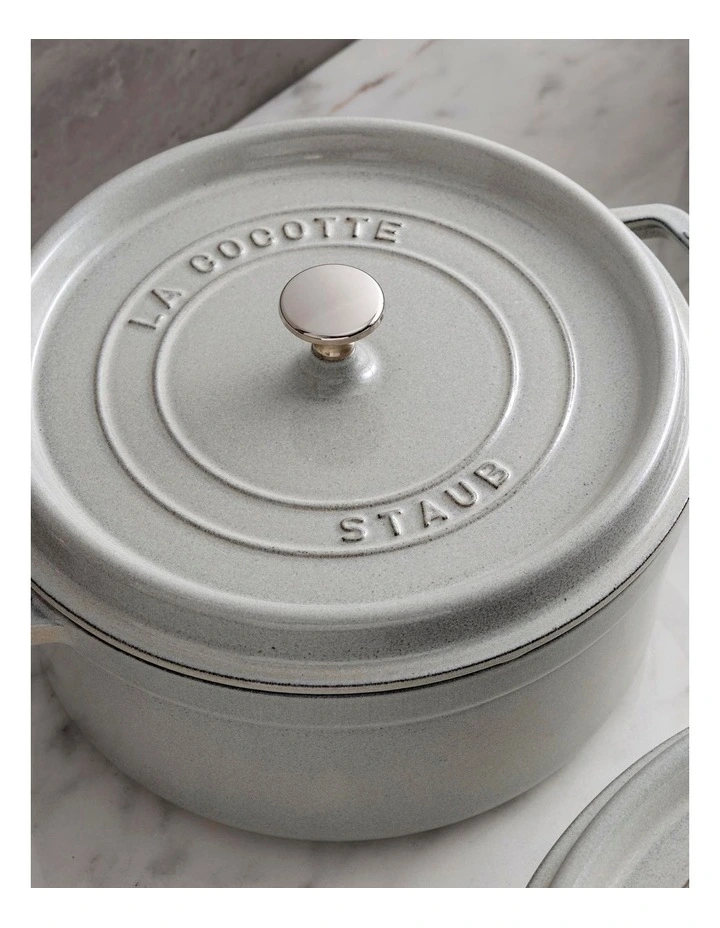 Staub 20cm/2.2L Round Cocotte White Truffle Staub 20cm/2.2L Round Cocotte White Truffle -ALL CLAD Shop unnamed file 1944