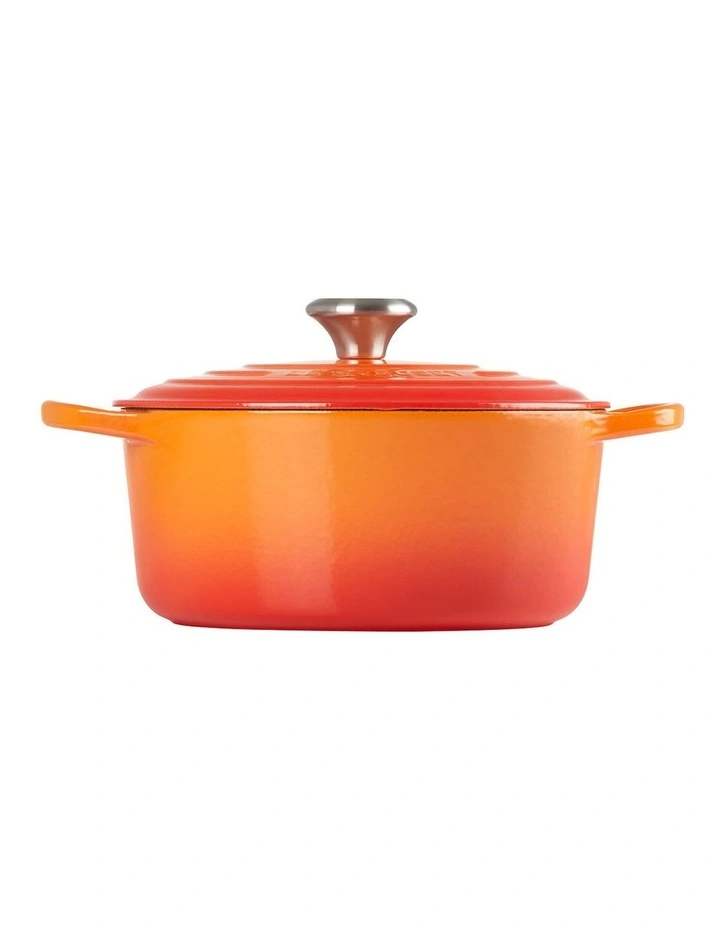 Le Creuset Signature Round Casserole 24cm/4.2Lt In Volcanic - Image 2