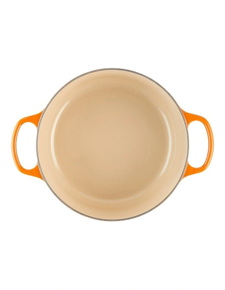 Le Creuset Signature Round Casserole 24cm/4.2Lt In Volcanic - Image 4