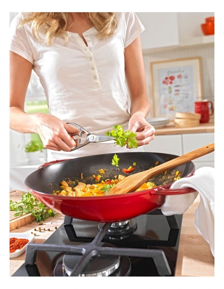 Staub 37cm/5.7L Wok Cherry Red Staub 37cm/5.7L Wok Cherry Red -ALL CLAD Shop unnamed file 2663