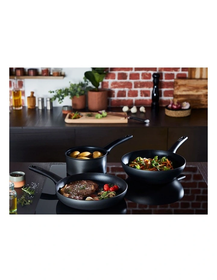 Tefal Ultimate Non-Stick Induction 26cm Frypan - Image 3