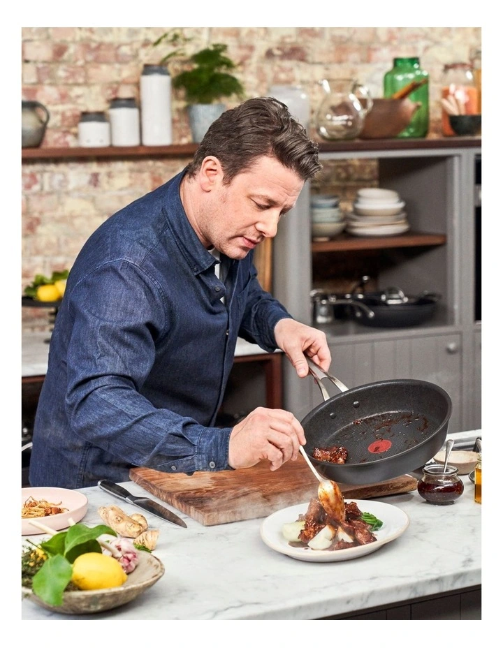 Jamie Oliver By Tefal Cooks Classic Induction Non-Stick Hard Anodised Frypan 28cm - Image 2