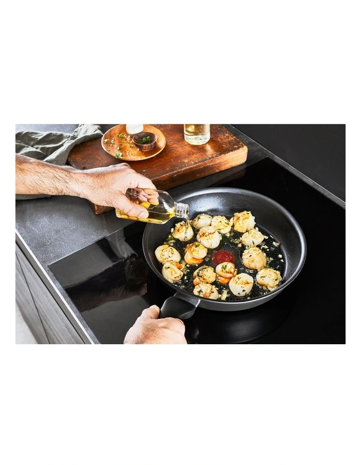Tefal Unlimited Non-stick Induction 32cm Frypan - Image 3