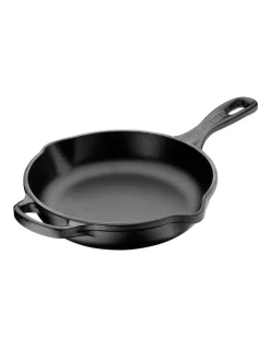 Le Creuset Signature Cast Iron Round Skillet 20cm Satin Black